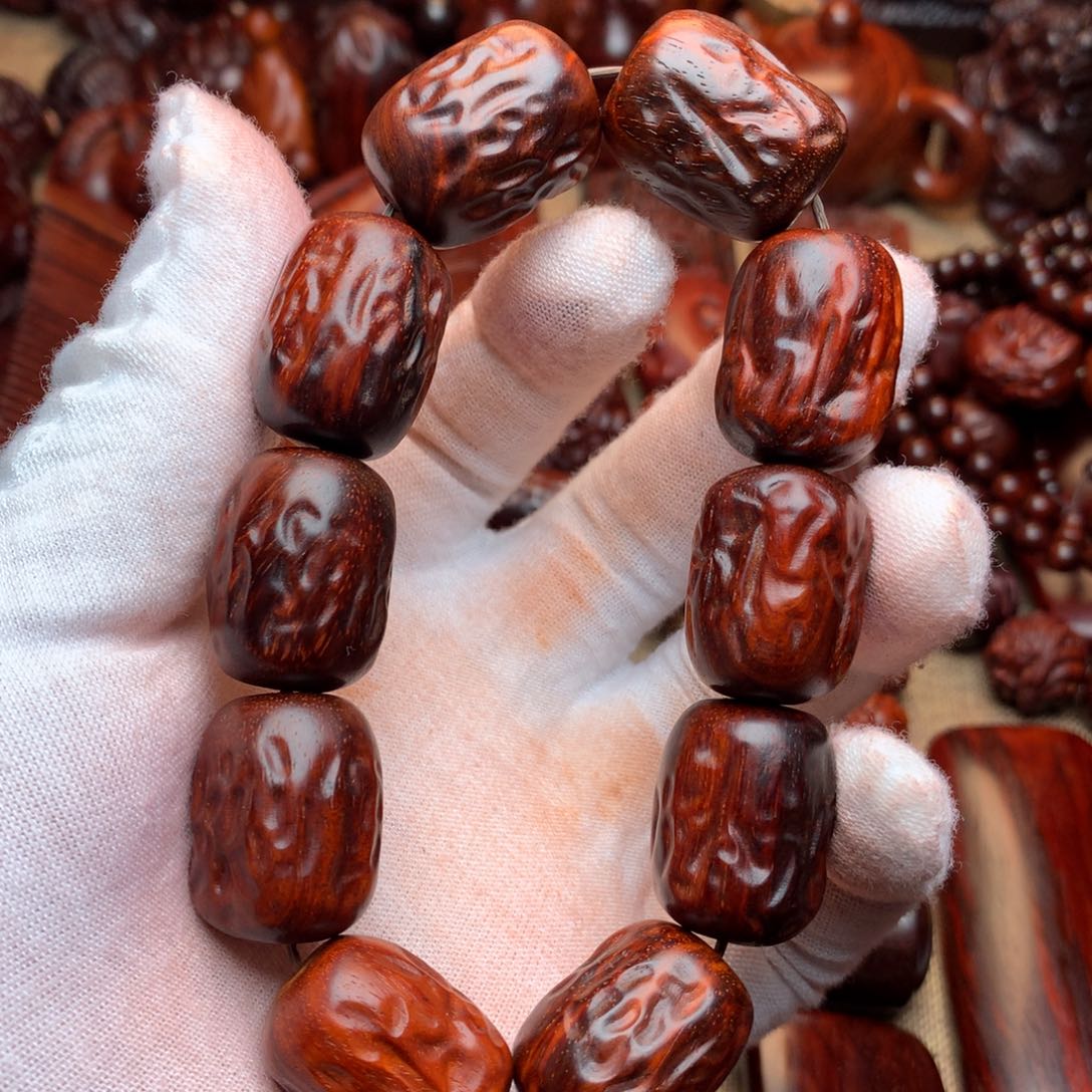 檀香紫檀（小叶紫檀）炸**肠