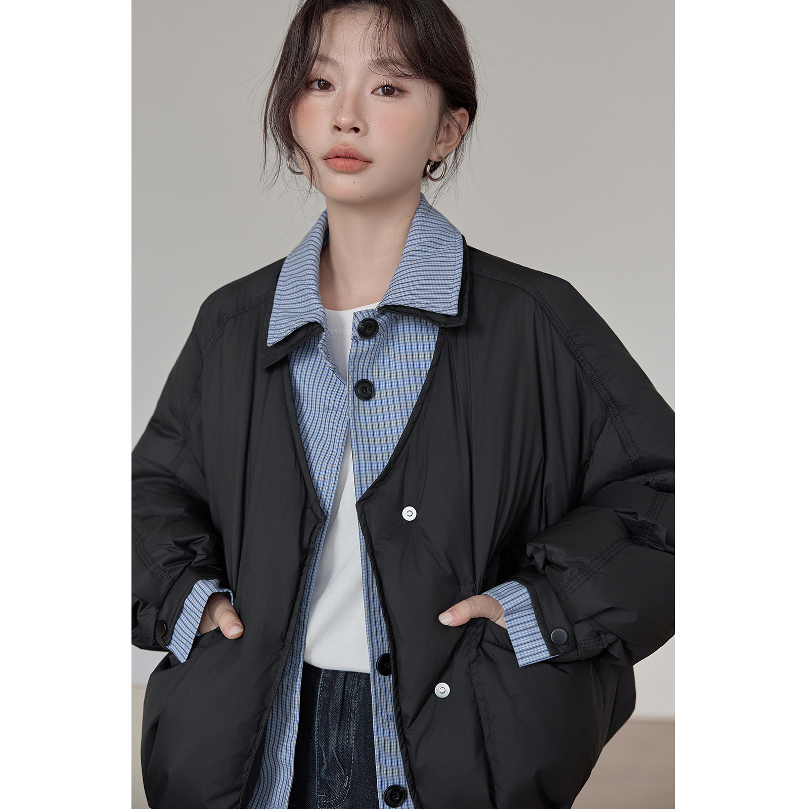 GUIER/桂儿 黑色假两件羽绒服女冬2025拼接设计感保暖外套YM28853