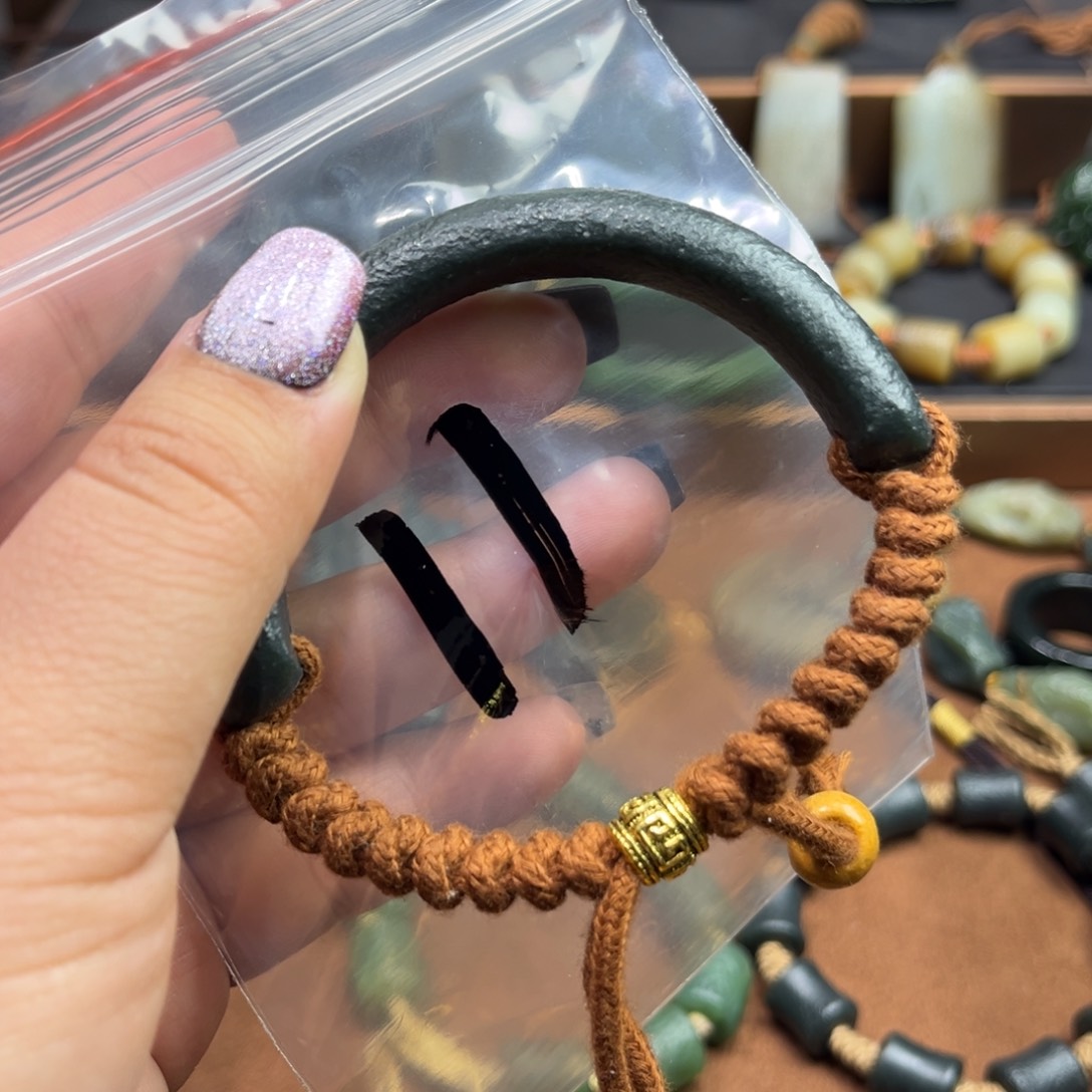 和田玉颈饰未镶嵌别**谬