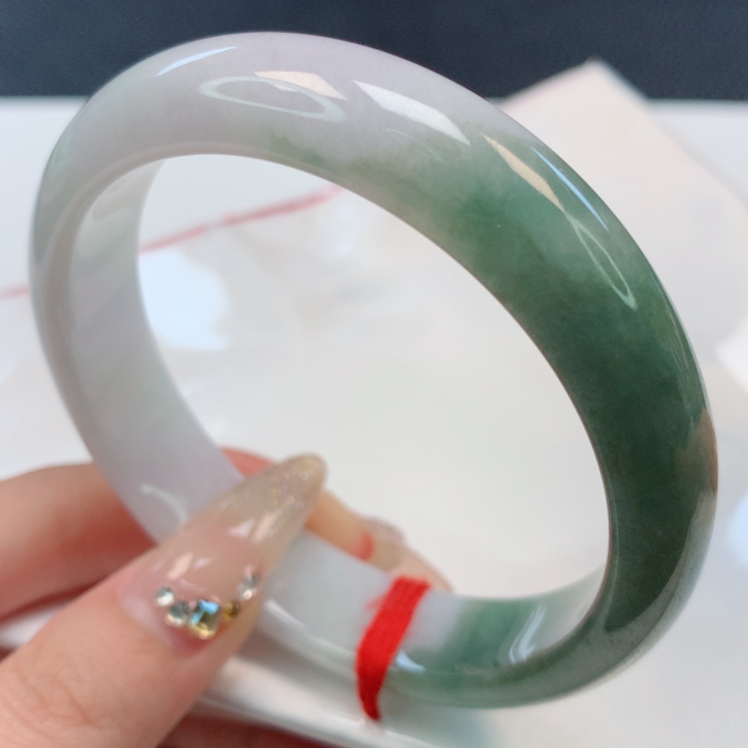 【闪购商品】翡翠手镯未镶嵌60圈