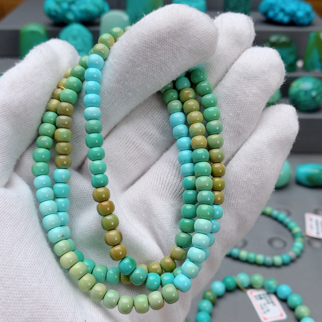 绿松石配饰未镶嵌