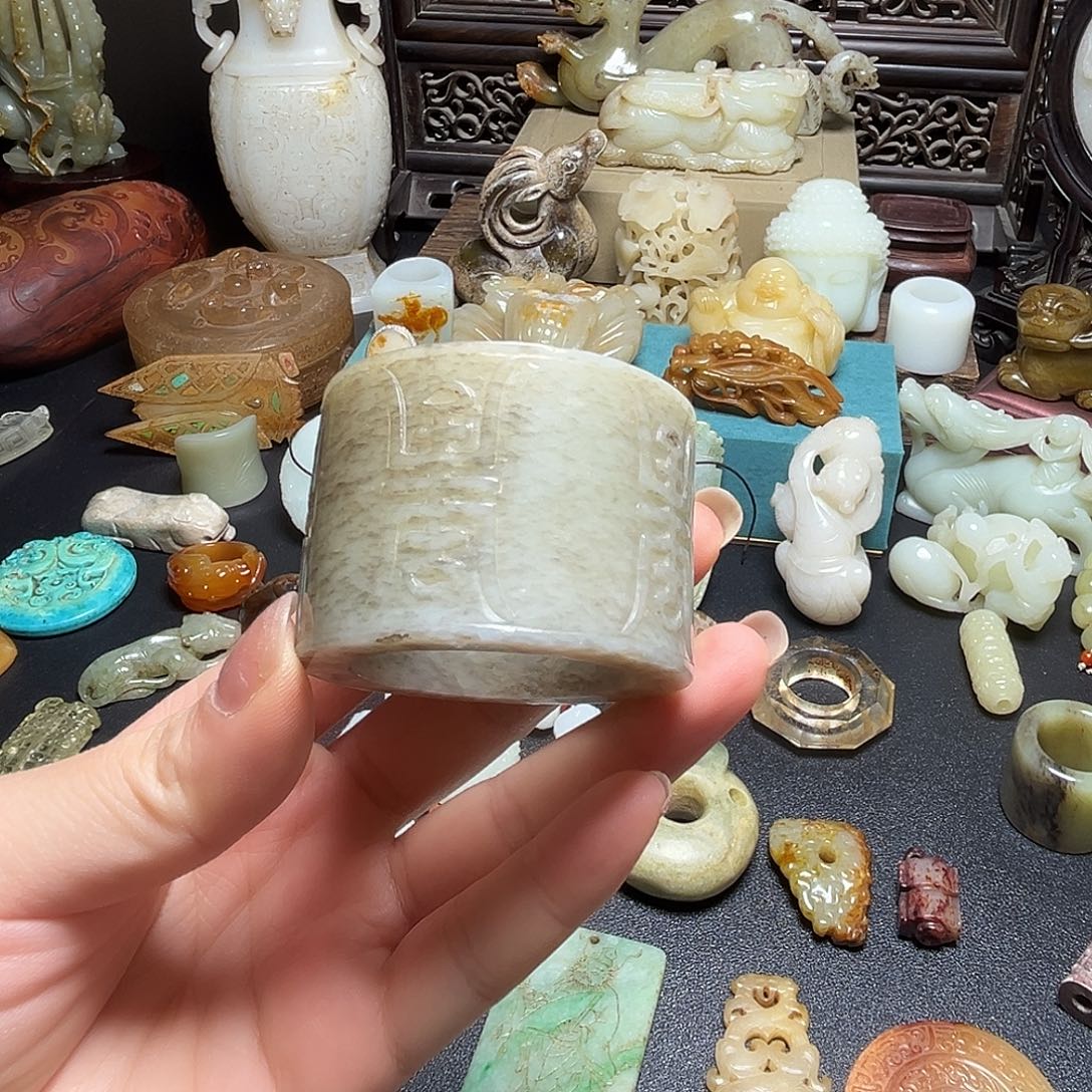 和田玉（糖玉）未镶嵌笔搁