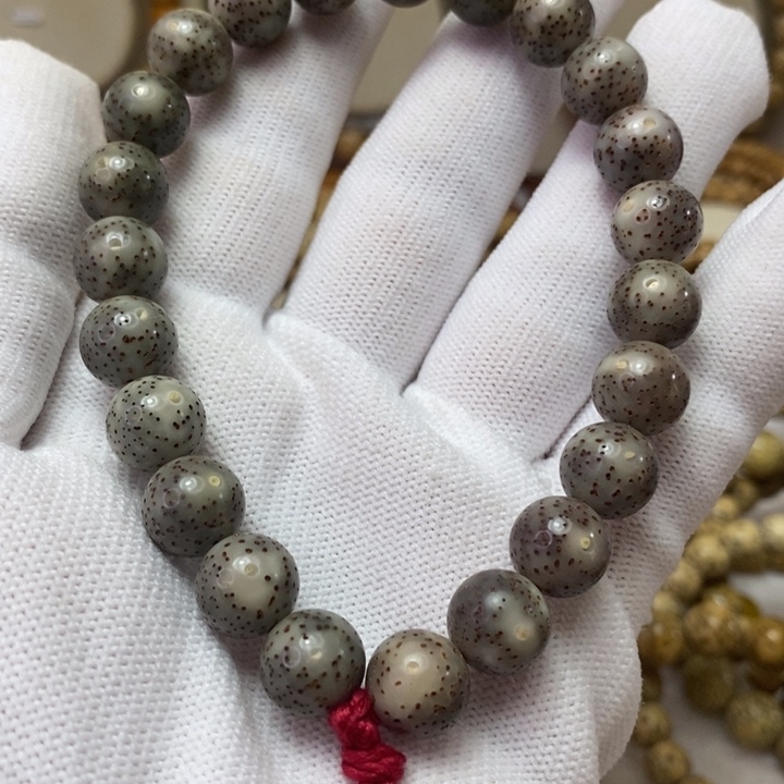 星月菩提吊坠遇*$石玉10糯冰正圆单圈