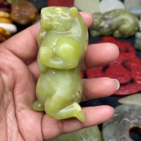 蛇纹石玉颈饰未镶嵌99