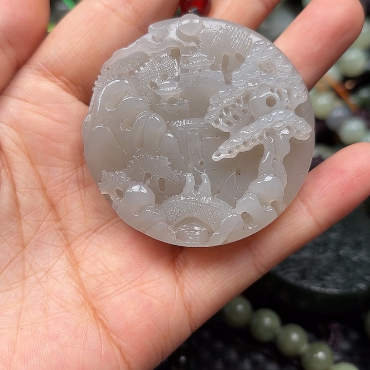 和田玉未镶嵌颈饰