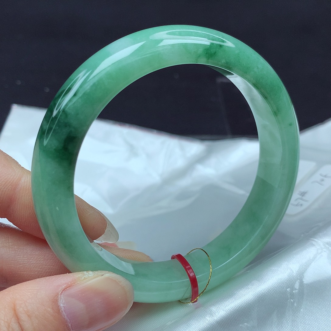 翡翠未镶嵌手镯57圈+635