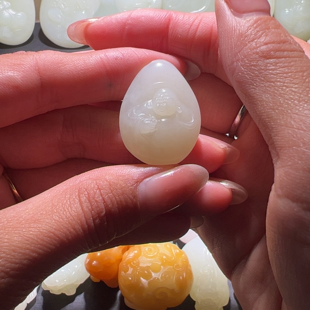 和田玉未镶嵌颈饰