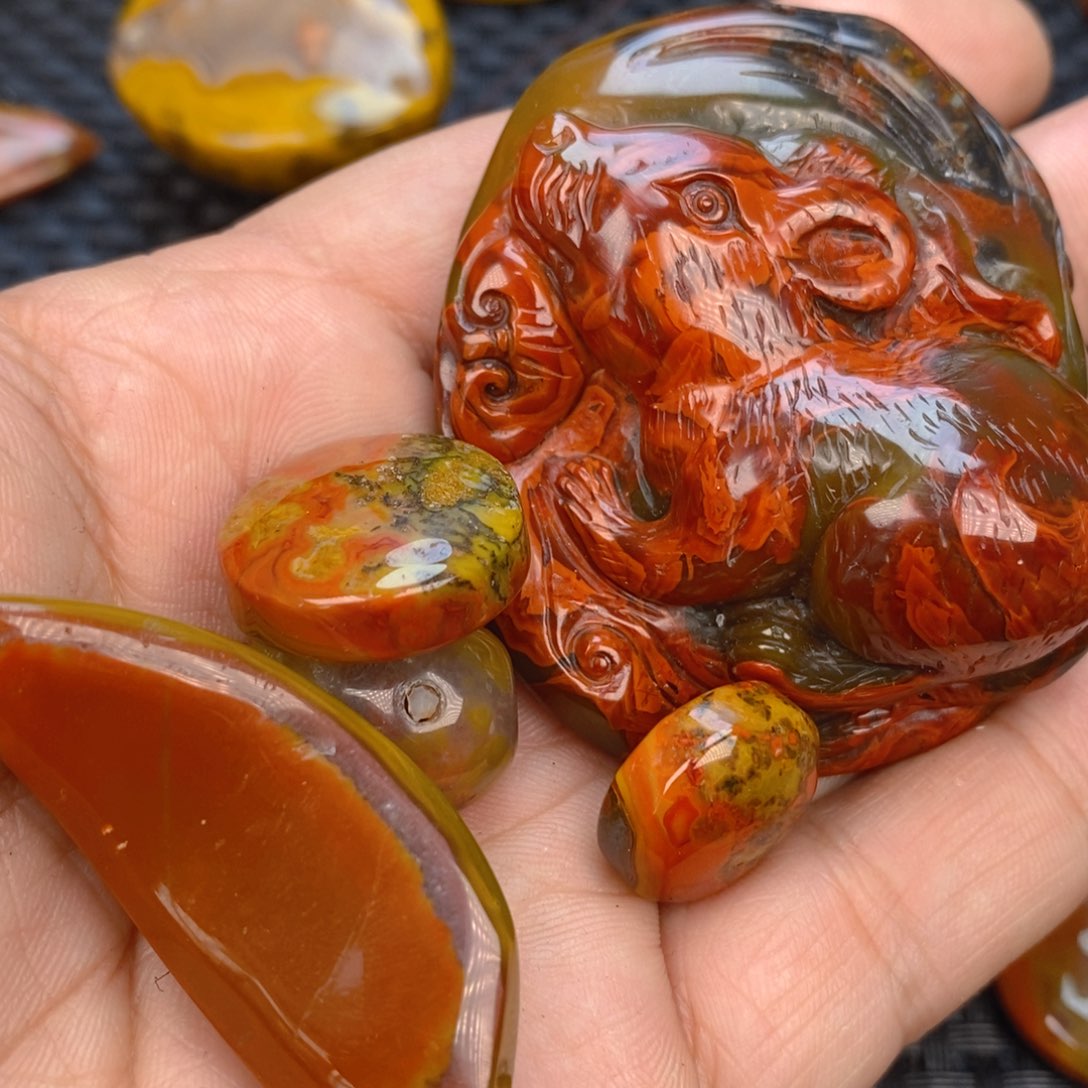 玛瑙/玉髓颈饰未镶嵌