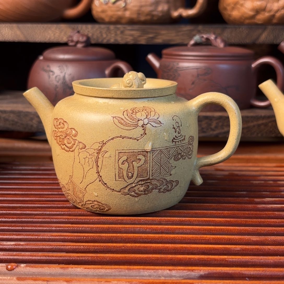 原矿本山段180cc小貔貅紫砂壶