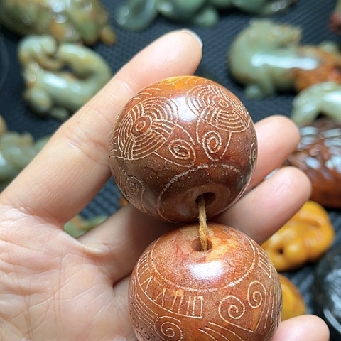 白玉菩提吊坠三**泰摆件