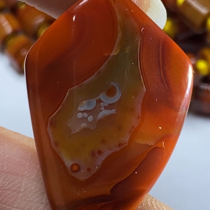 玛瑙/玉髓颈饰未镶嵌