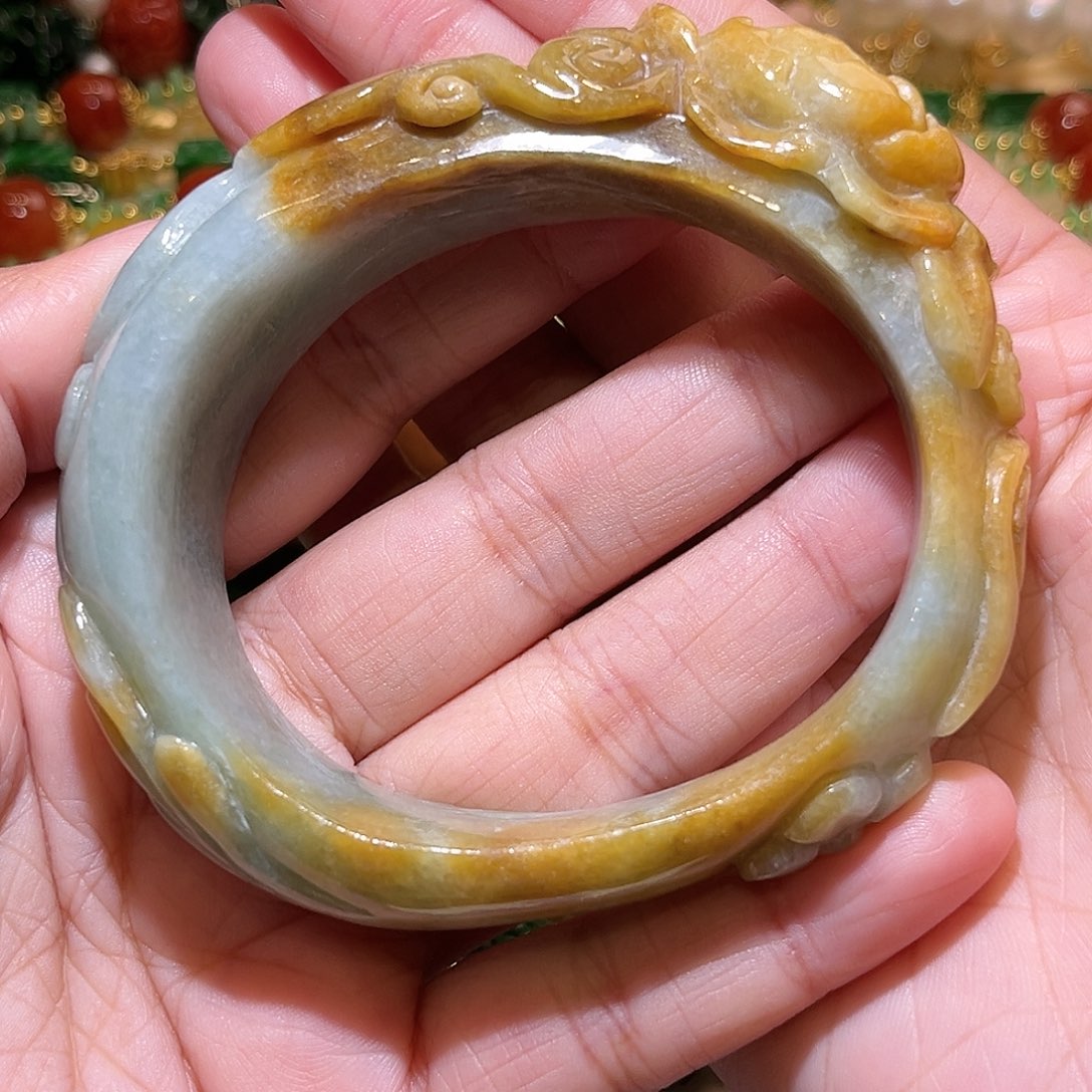 福***u翡翠未镶嵌颈饰翡翠