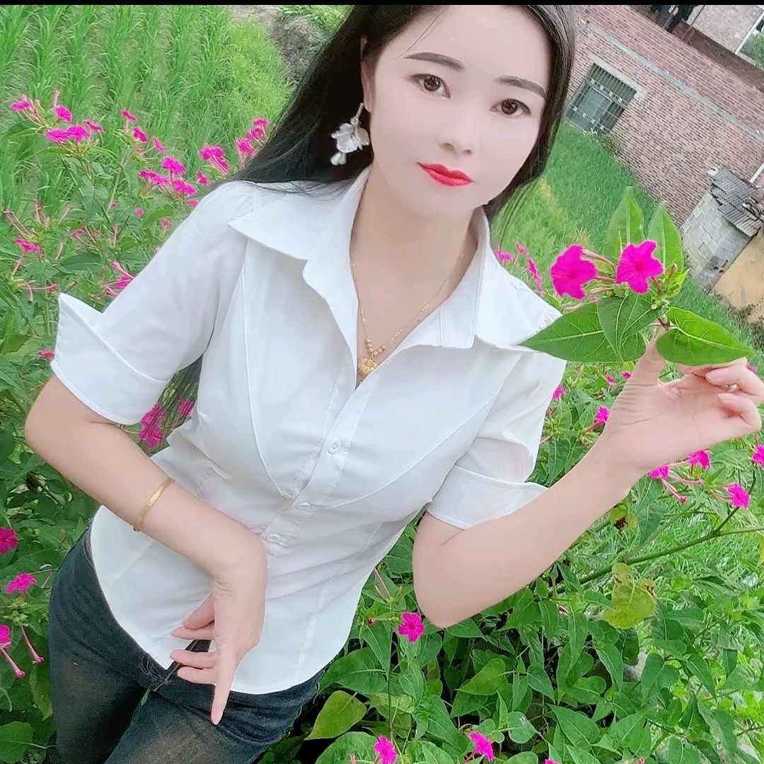 纯欲风收腰显瘦白色短袖衬衫女夏季职场通勤气质上衣