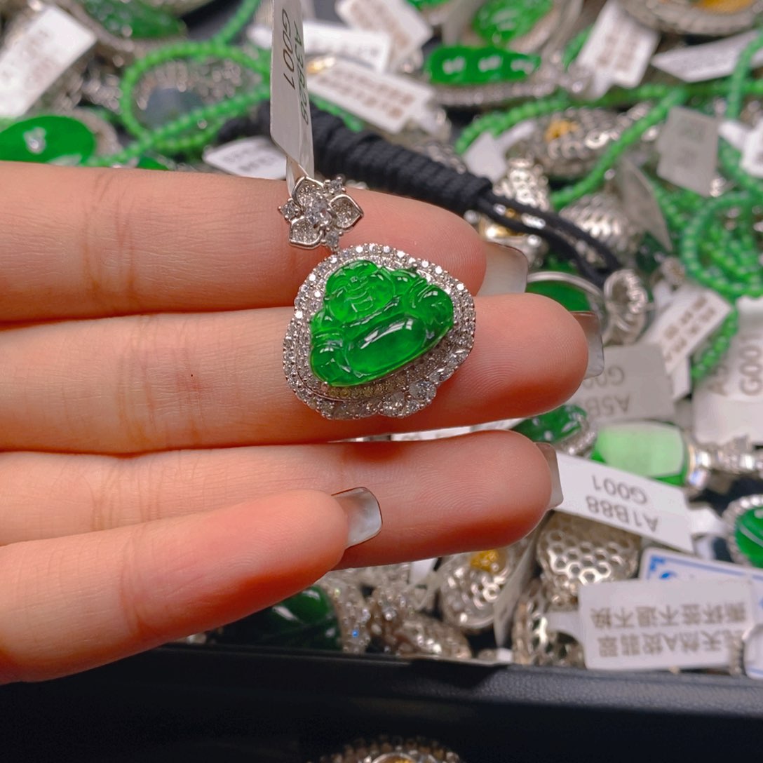 翡翠颈饰银S925镶嵌588888888