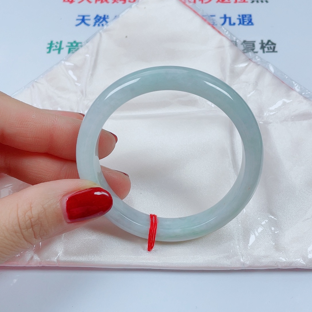 翡翠未镶嵌手镯圈口57.3宽12厚8