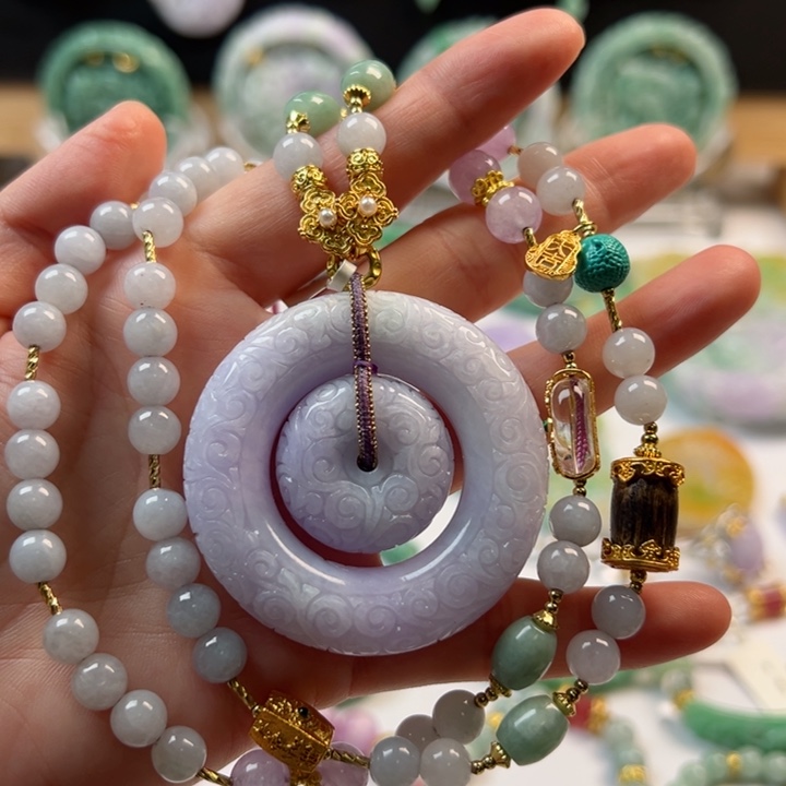 颈饰未镶嵌翡翠吊坠