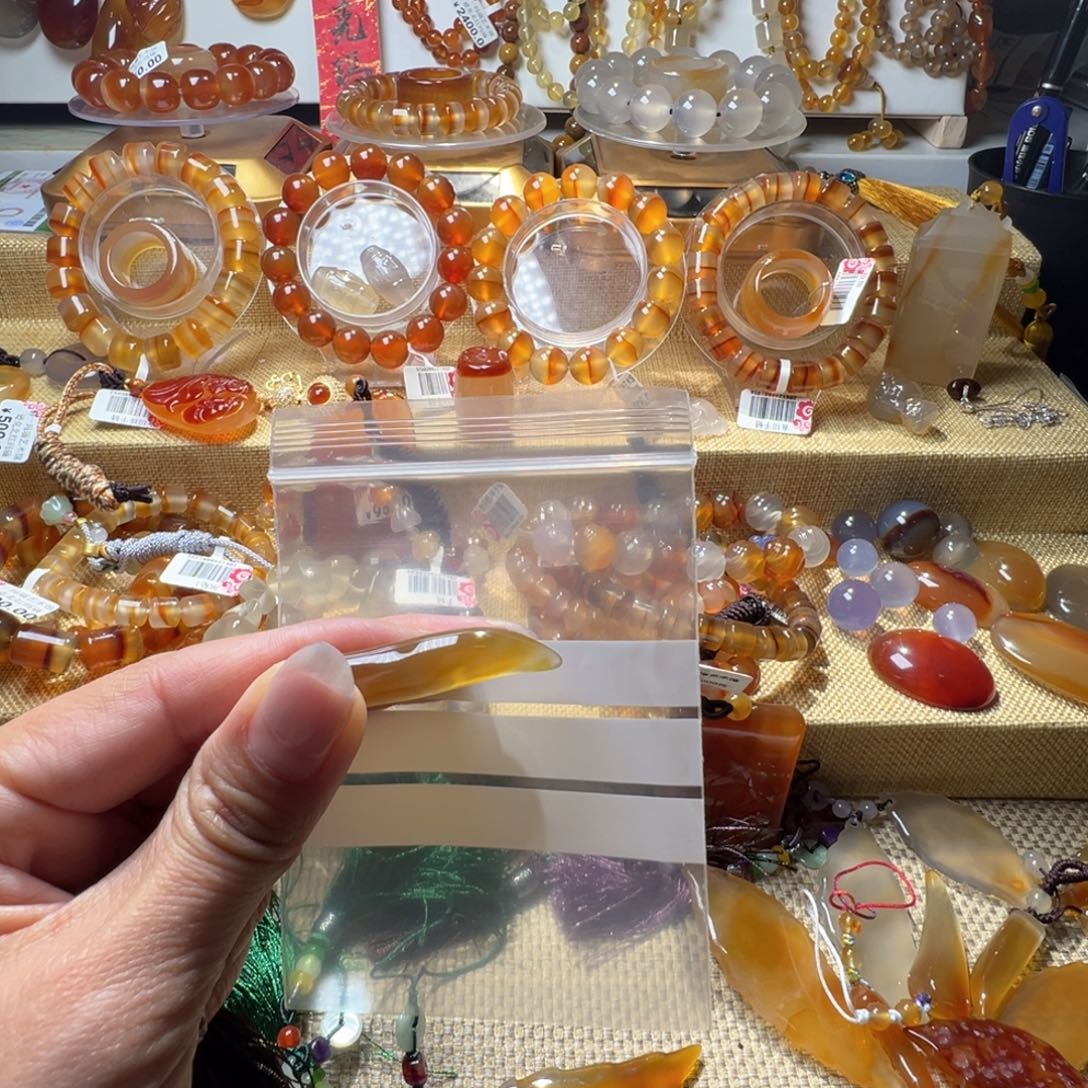 何***富玛瑙/玉髓合金颈饰18