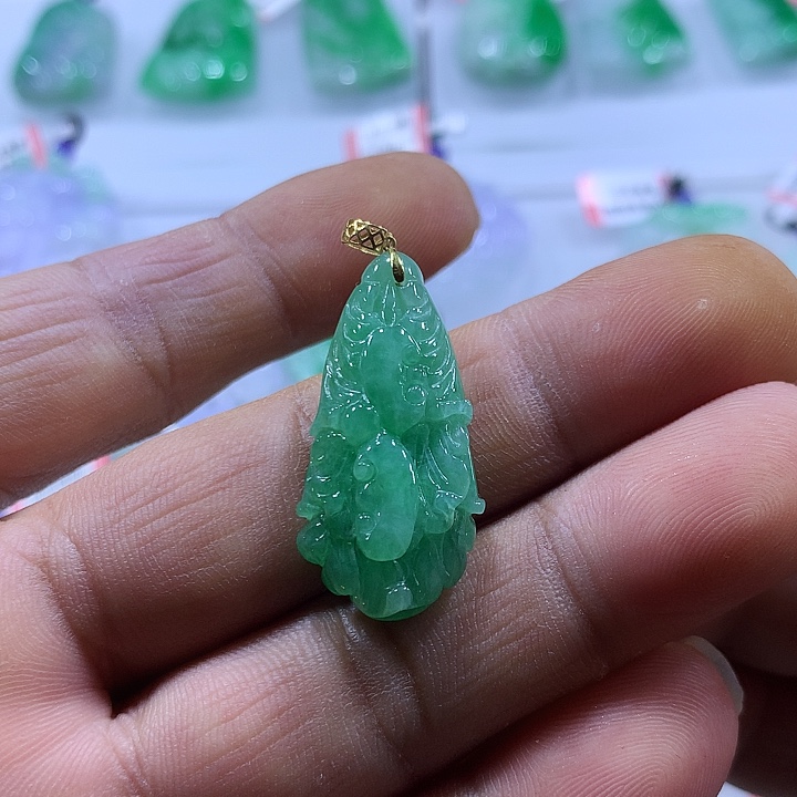翡翠18K金镶嵌颈饰天然翡翠A货吊坠18K镶嵌
