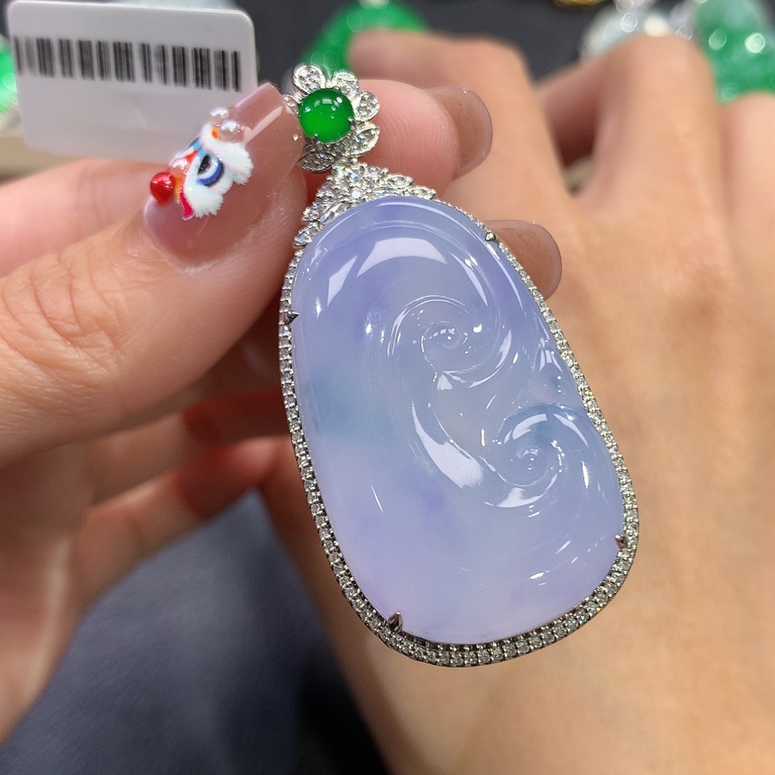 翡翠吊坠(赠链)18K金镶嵌