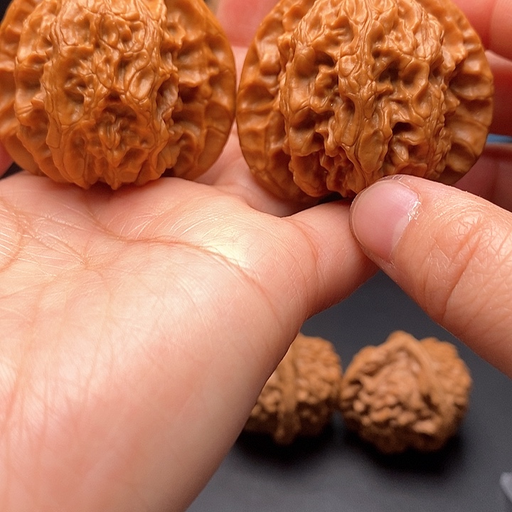 文玩核桃把件翻天印46尺