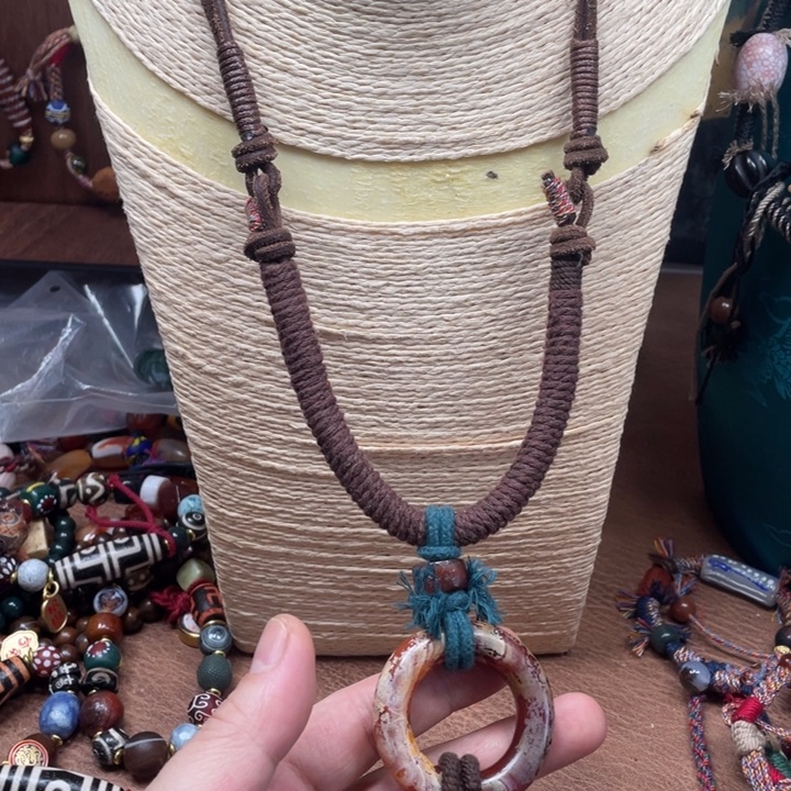 玛瑙/玉髓颈饰未镶嵌