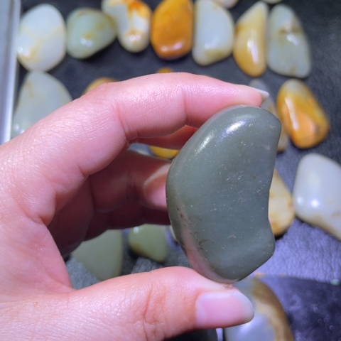 和田玉（子料）未镶嵌颈饰