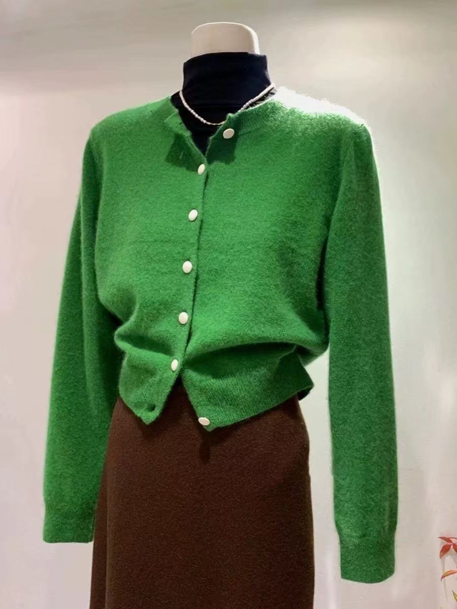 2552 2024年冬新款时尚气质百搭显白针织开衫高级穿搭漂亮上衣