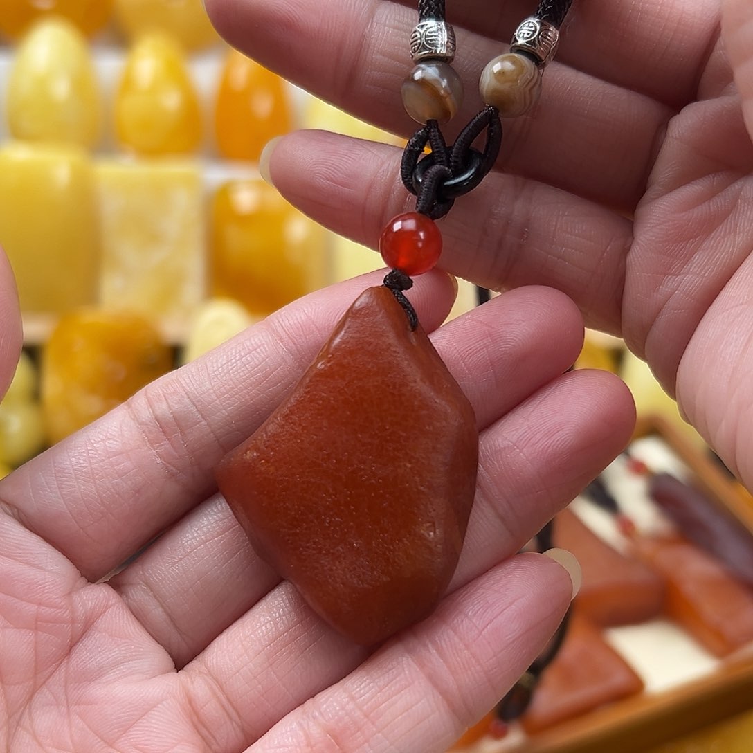 蜜蜡颈饰未镶嵌蜜蜡