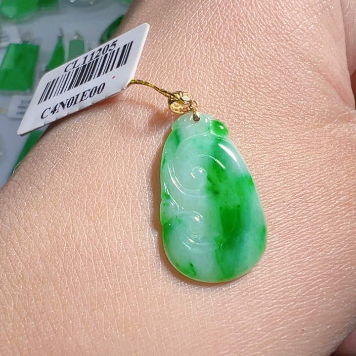 翡翠挂件18K金镶嵌翡翠