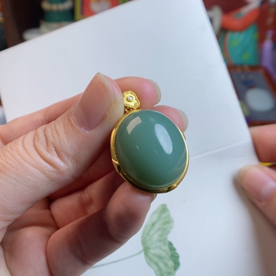 和田玉手链18K金镶嵌