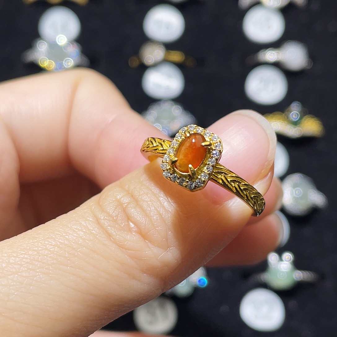 翡翠未镶嵌戒指戒指