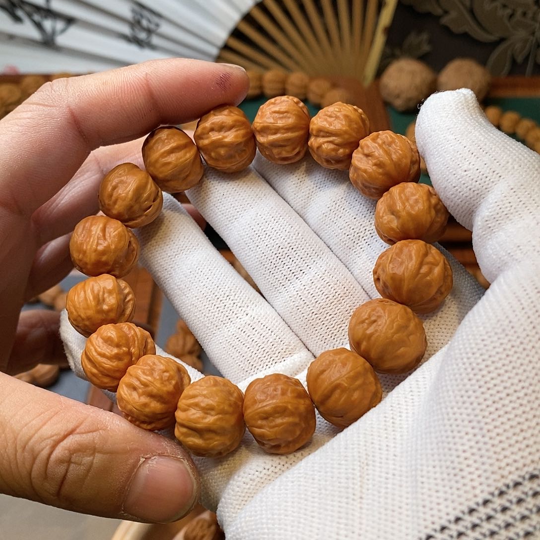 文玩核桃手串方肚