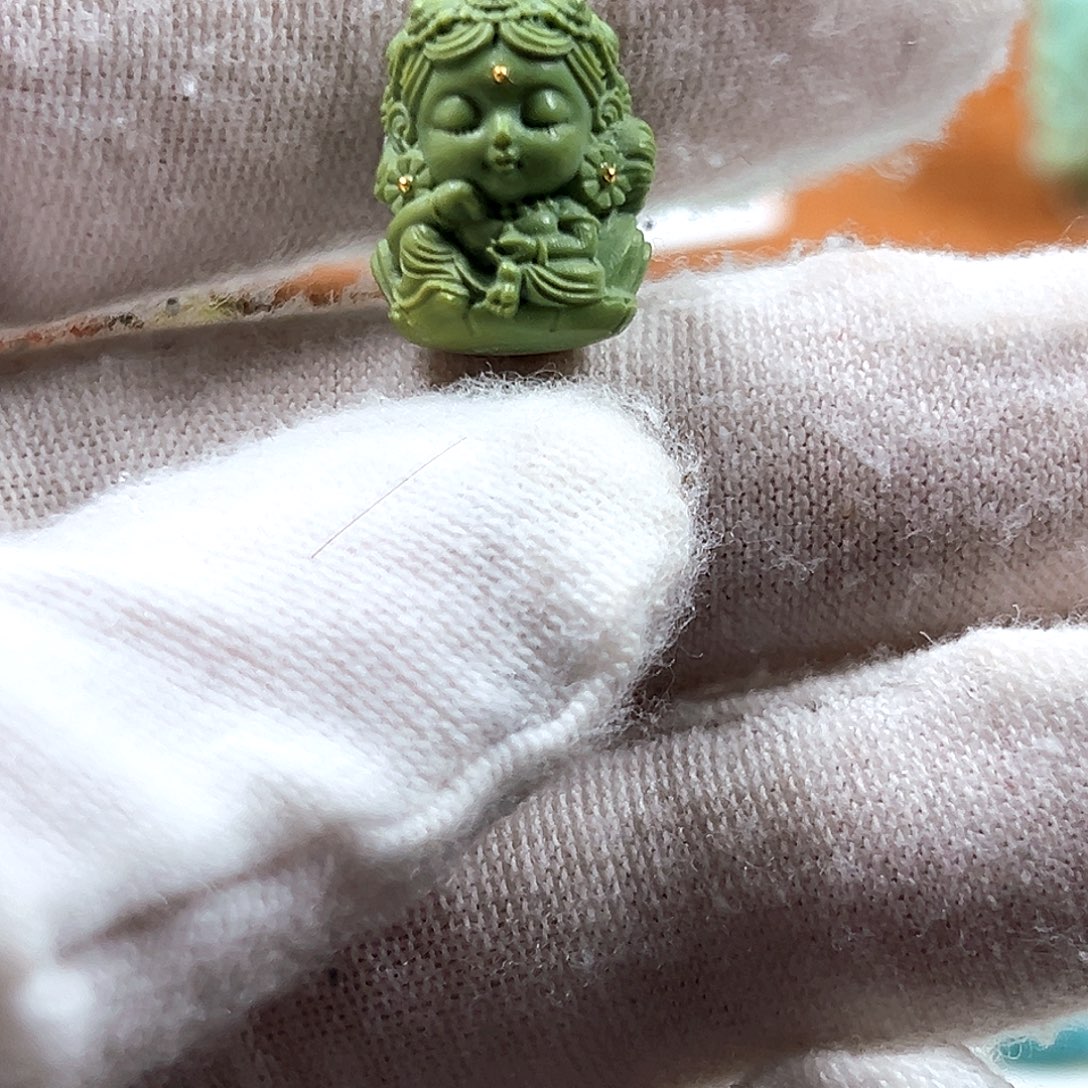 不***处绿松石未镶嵌颈饰绿松石绿度母