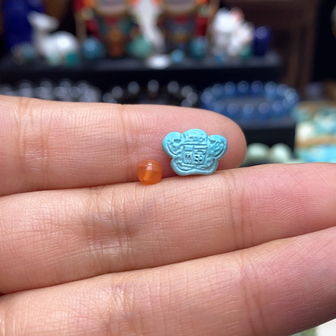 南红玛瑙配饰未镶嵌