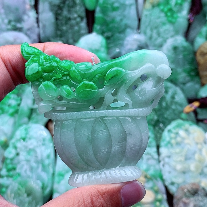 翡翠吊坠(不含链)未镶嵌