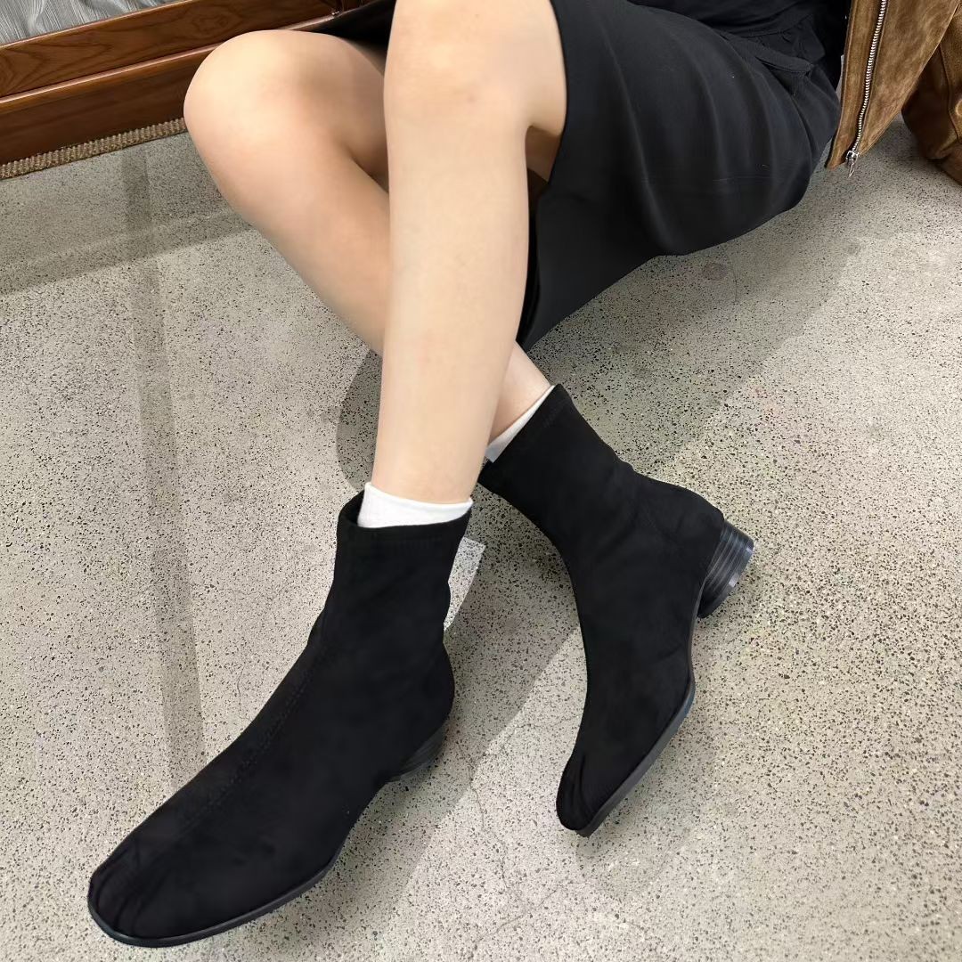 平底瘦瘦靴女2025秋冬季新款方头弹力裸靴绒面马丁靴加绒软皮短靴