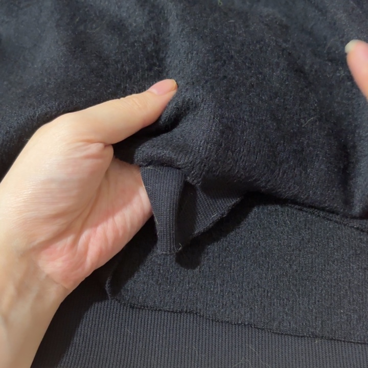 混纺黑色针织拉架1米。  