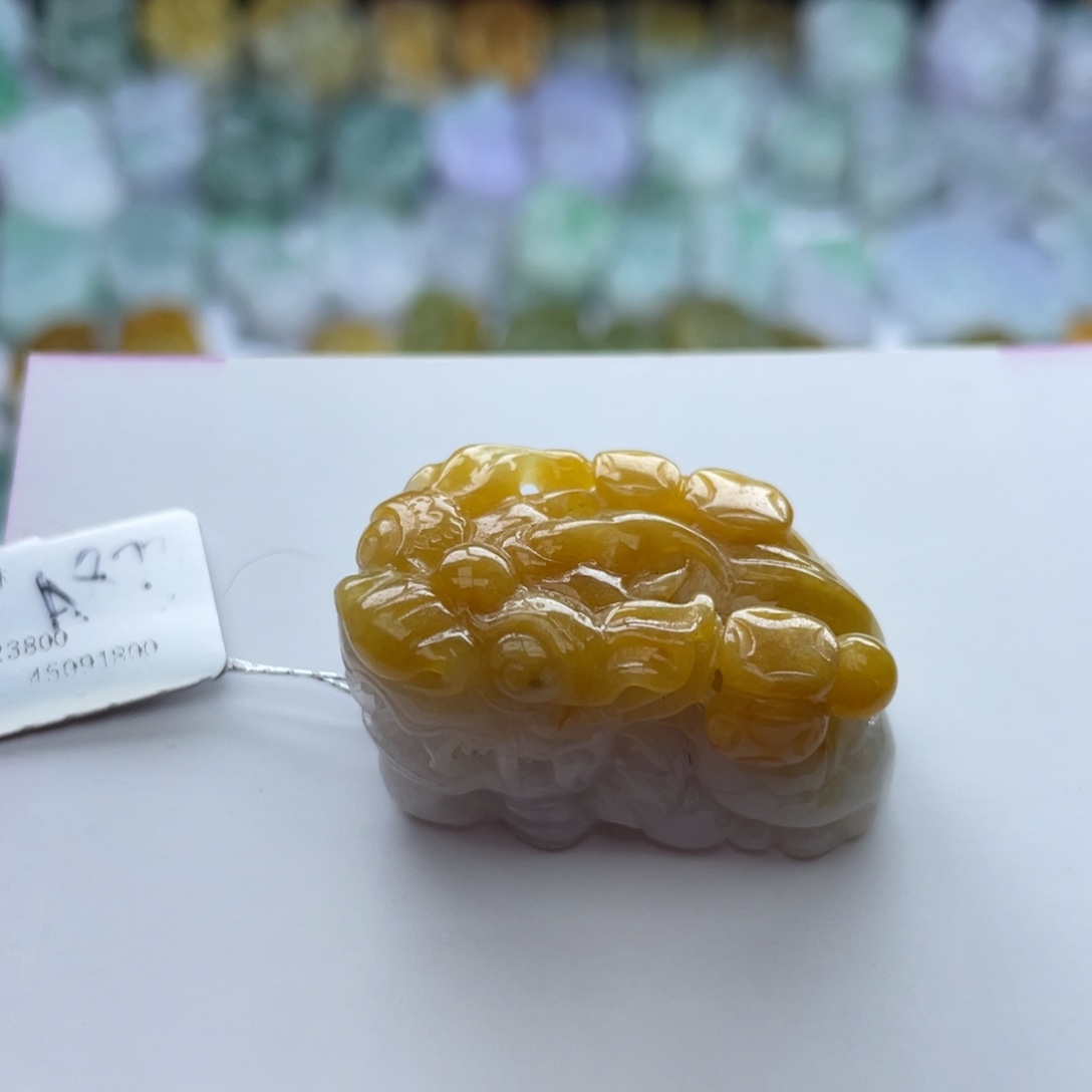 翡翠颈饰未镶嵌貔貅