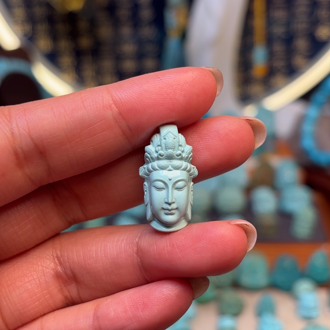 绿松石配饰未镶嵌