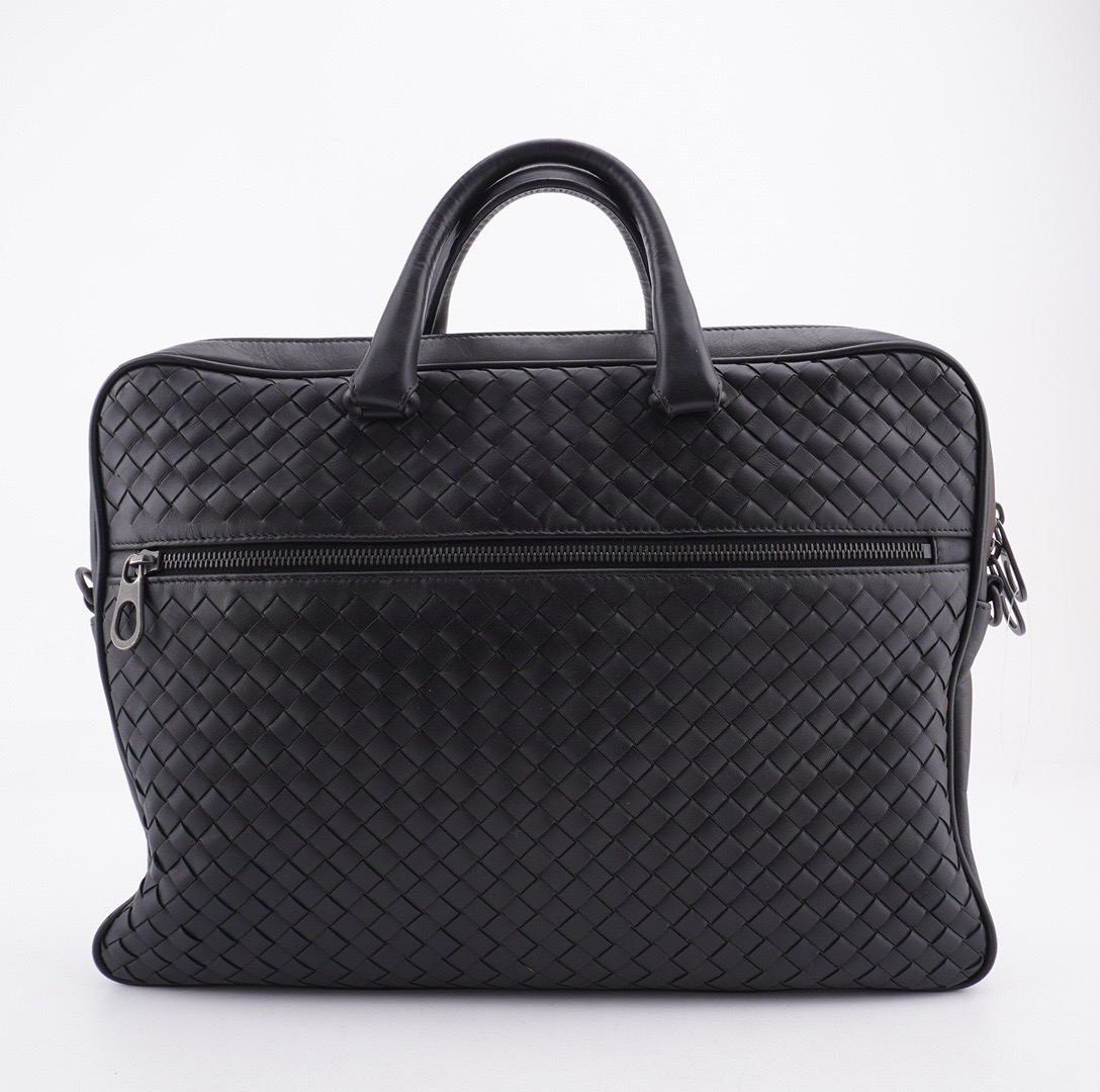 95新 BOTTEGA VENETA/葆蝶家 98新黑色编织公文包37/26/6 F467