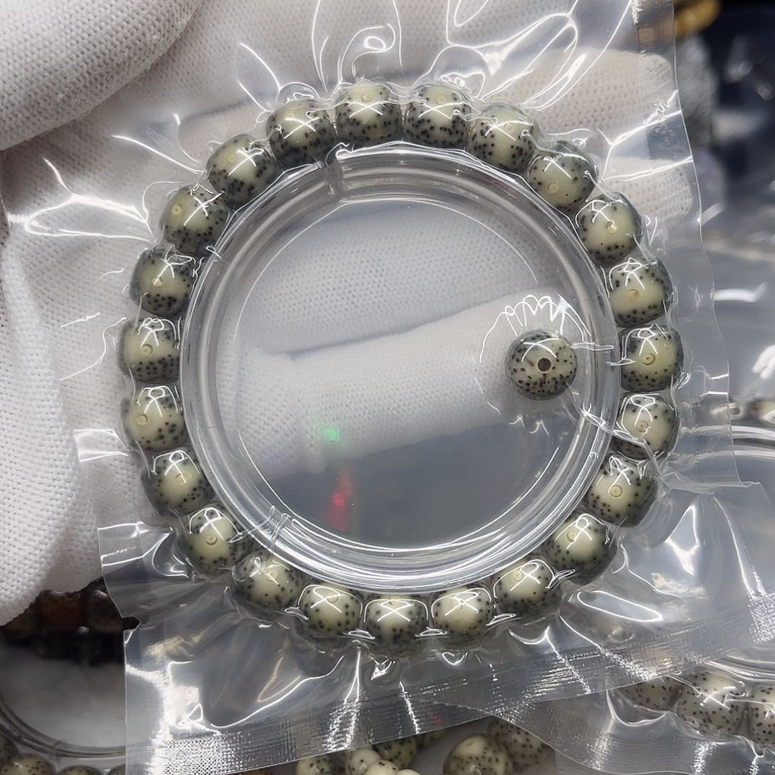 星月菩提手串↓***↓绿冰大留白卡10