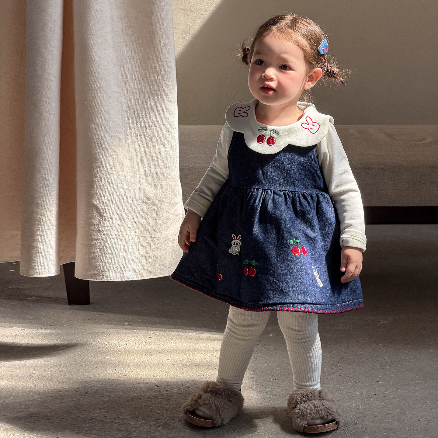 冬装宝宝2025裙子一岁牛仔蔗夹棉童装女童洋气儿童背心裙梨连衣裙