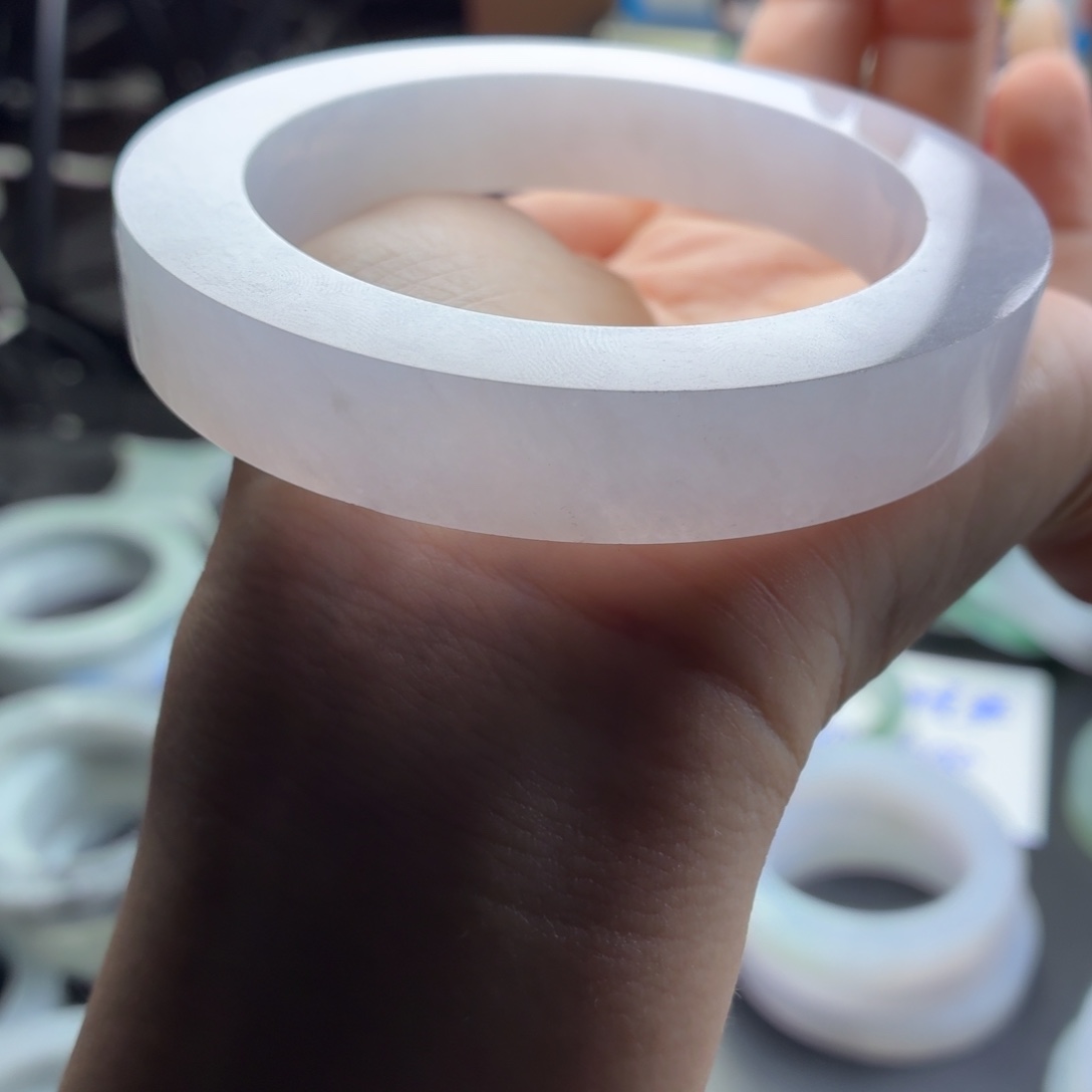 惊***蛰定制翡翠未镶嵌缅A翡翠多样性发一