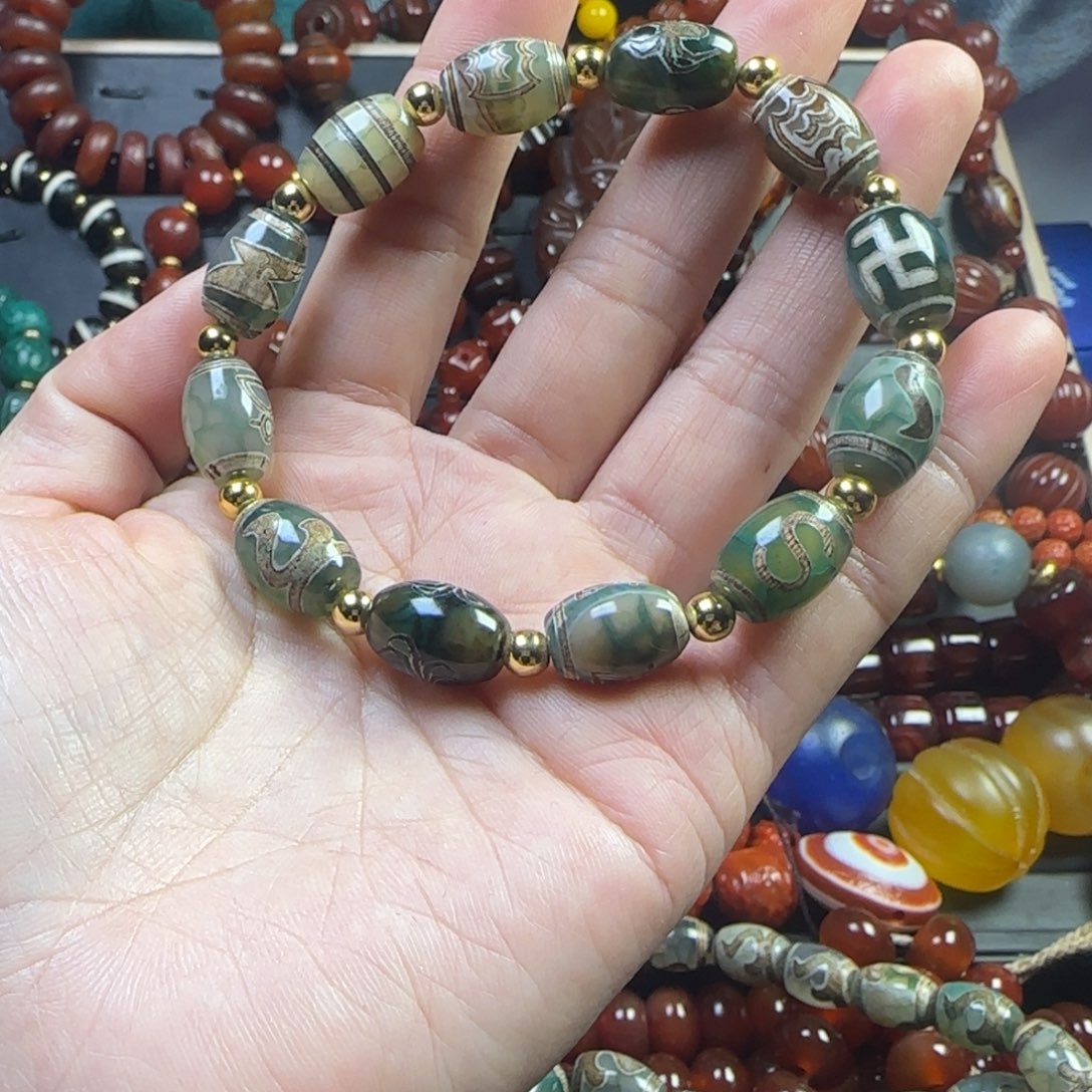 未镶嵌手链玛瑙/玉髓抖***康