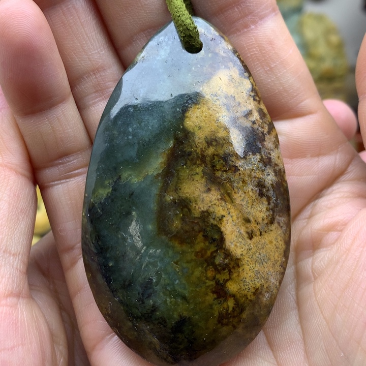 【闪购商品】岫岩河磨玉（透闪石质玉）吊坠未镶嵌