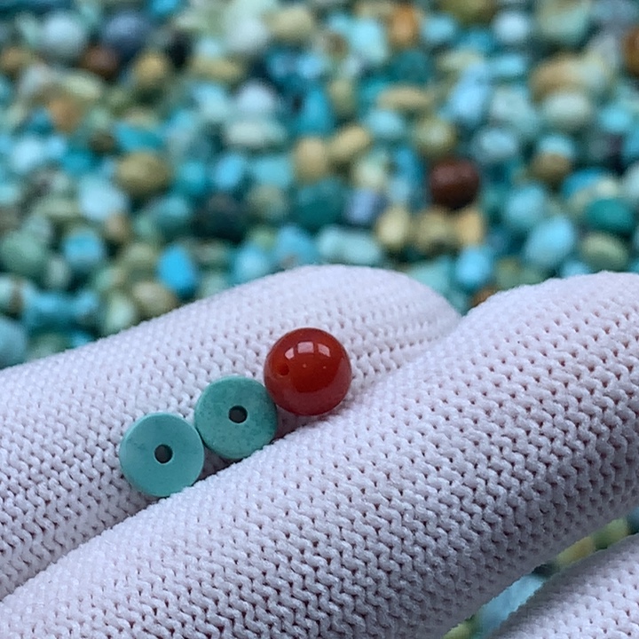 南红玛瑙未镶嵌珠宝奇石