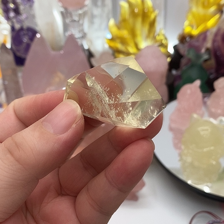 未镶嵌水晶摆件水晶有瑕