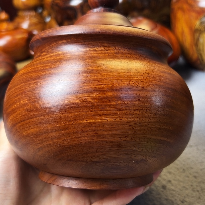 范*缅甸花梨木茶叶罐一个