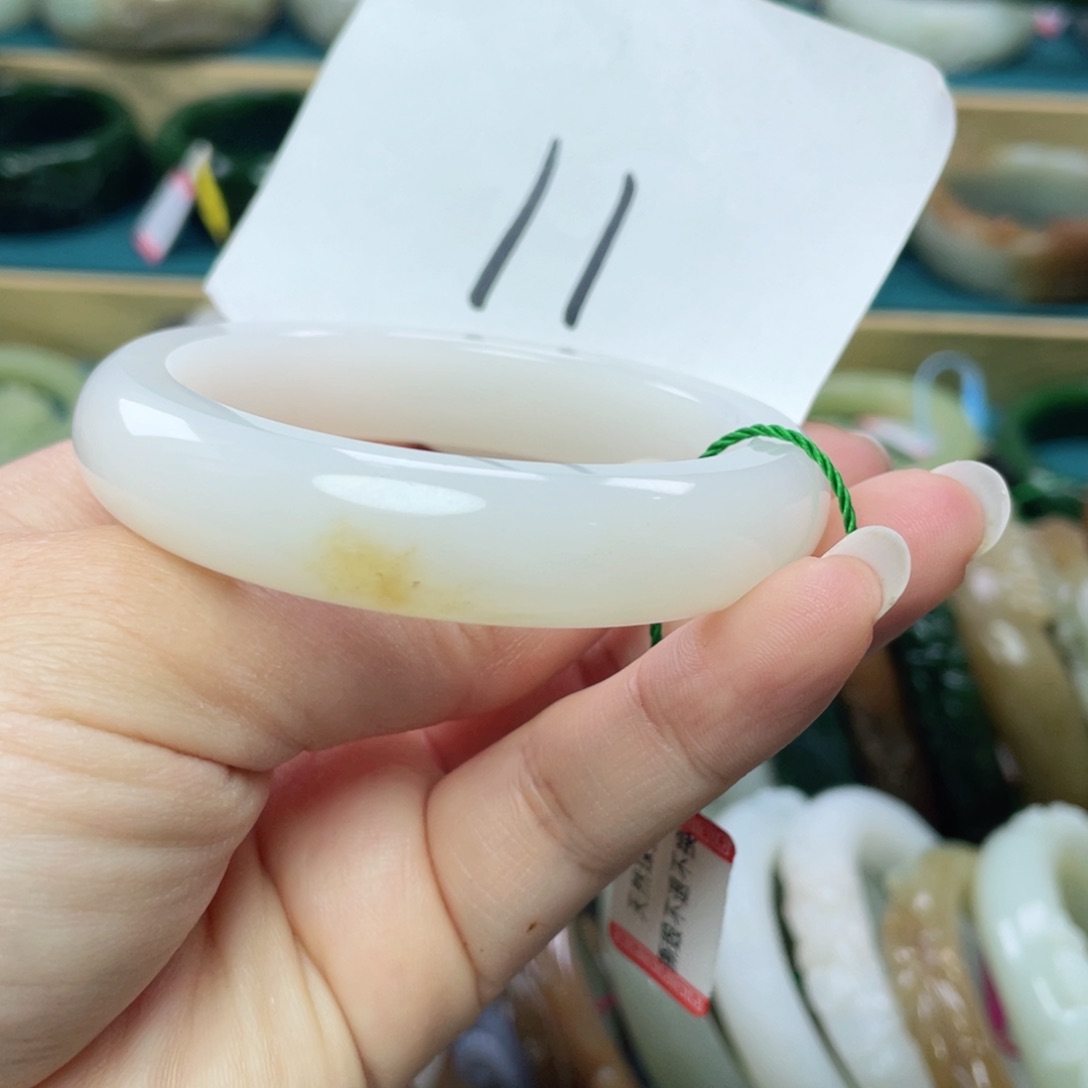 未镶嵌手镯和田玉圈口53