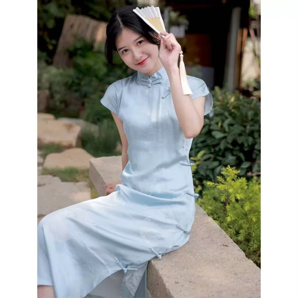 年轻款古法全开浅蓝『柔蓝』旗袍